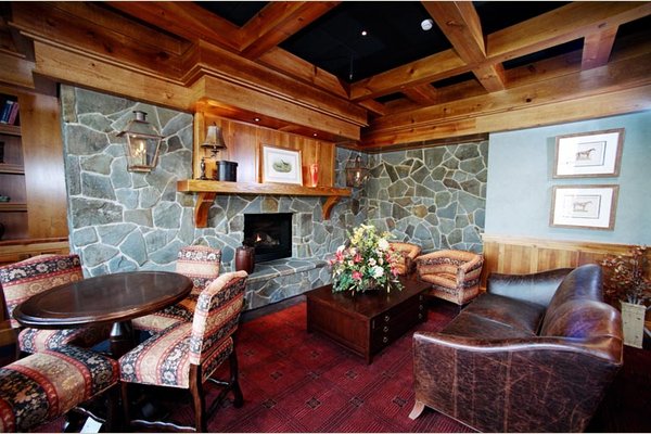 The Garlands of Barrington Fireplace room