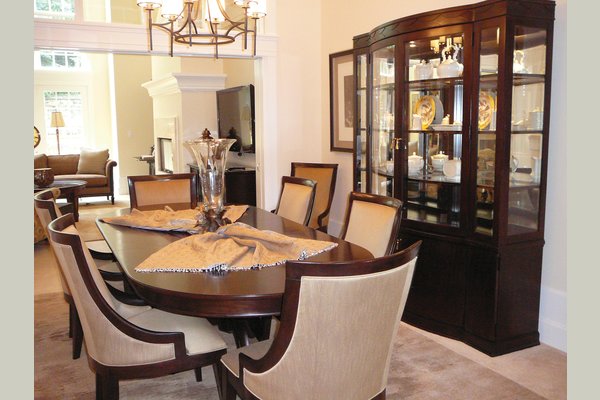 The Garlands of Barrington Sequoia Dining Room