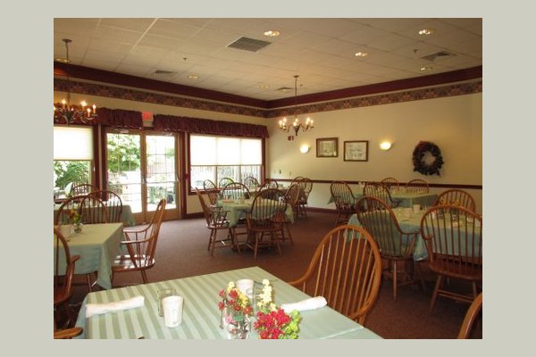 Juniper Village at Lebanon Lebanon Dining Room