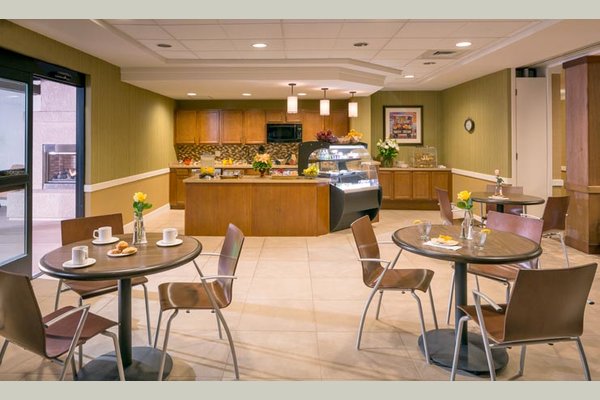 Atria Hillcrest 10533003