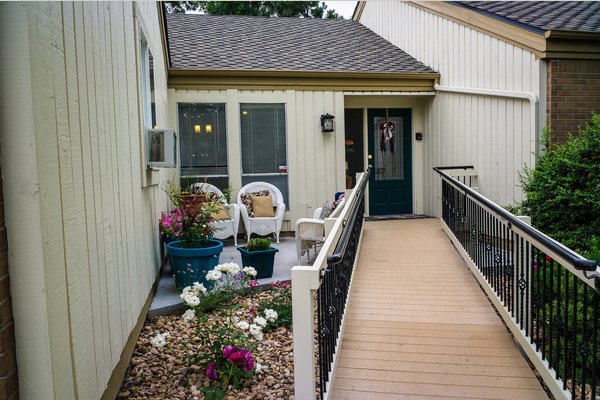 Serenity House Assisted Living Hunters Hill L1016958-Edit