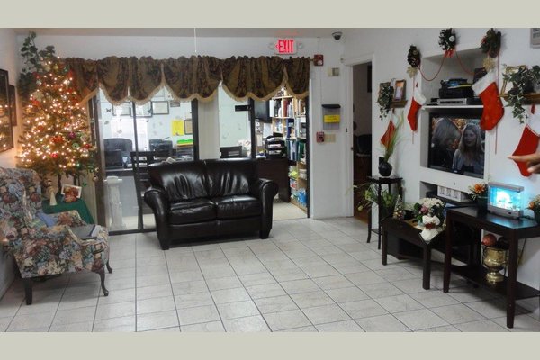 Pondella Serenity Court