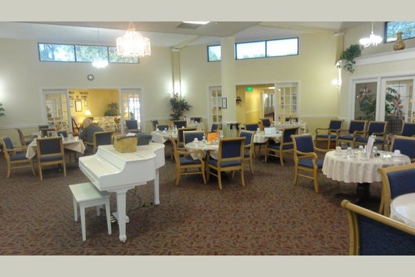 Lamplight Inn of Fort Myers