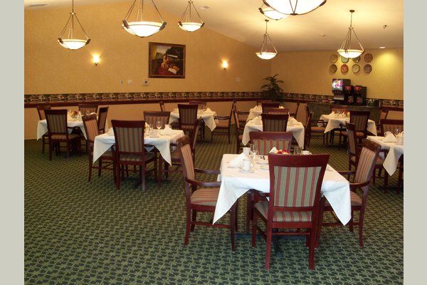 Enjoy a meal in one of our Fine Dining rooms, our residents have a nice selection of chef prepared foods to choose from for each meal and can sit with any of the friends they'll make while here.