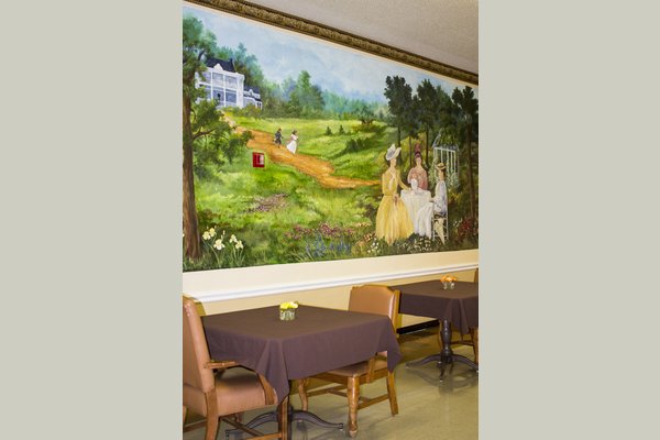 Legend Healthcare And Rehabilitation - Paris - Dining