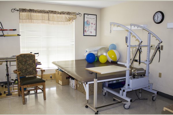 Legend Oaks Healthcare And Rehabilitation - Gladewater - Therapy Gym