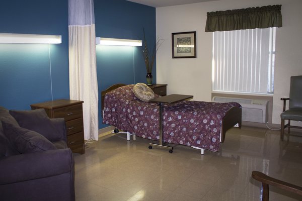 Legend Oaks Healthcare and Rehabilitation - North Austin - Rooms