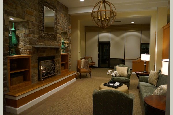 Greenfield of Perkiomen Valley lobby03[1]
