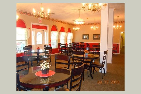 Dining room (partial view)