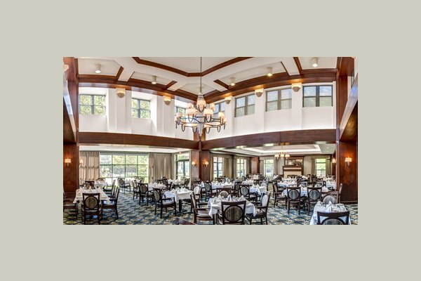 Lincolnwood Place Lincolnwood-main-dining-room