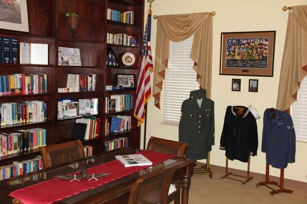 Merryvale's Library and Patriot Room showcases a plethora of reading material for our residents as well as a computer with internet access and a magnifier reader. The library is also the venue for our monthly support groups and other group meetings. 