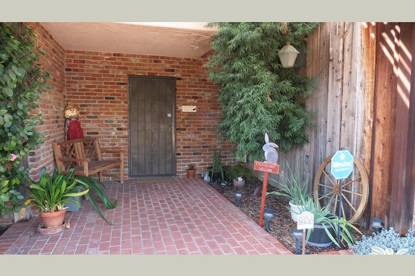 Rancho Stony Knoll 125699