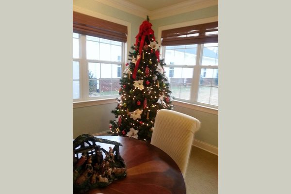 Village Lake Inn 127627