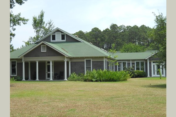 HomeLife on Glynco, side.