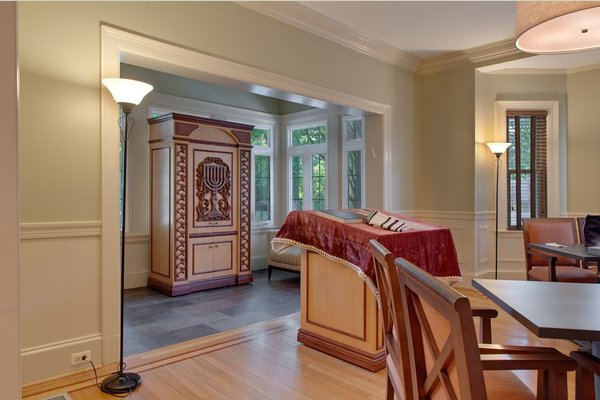 Tudor Heights 134386