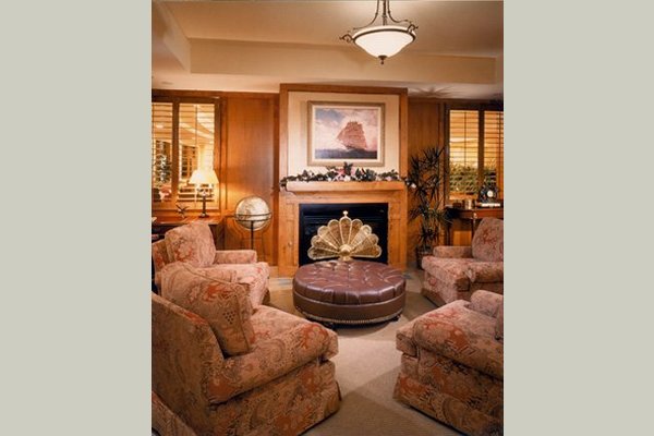 Crown Cove 136531