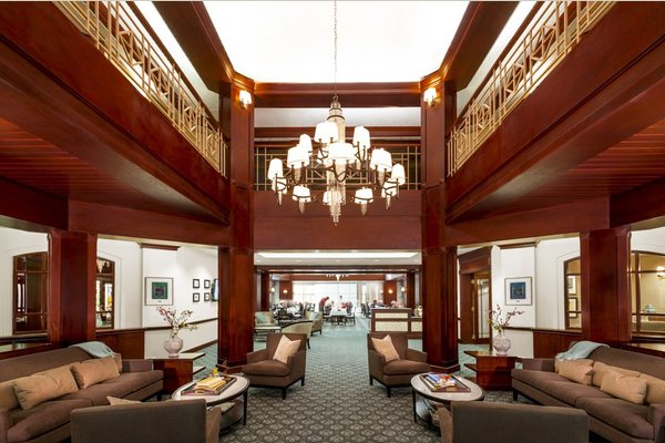 Lincolnwood Place 133010