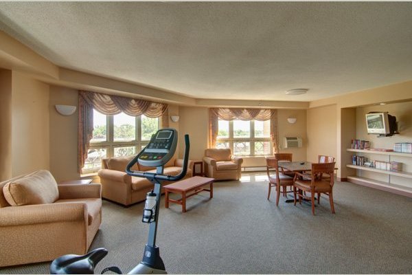 Senior Suites of Marquette Village 133862