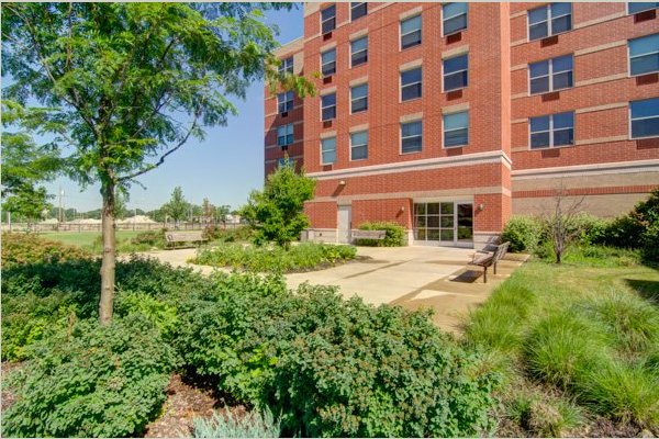Senior Suites of Marquette Village 133866