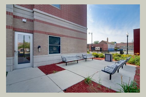 Senior Suites of Auburn Gresham 133490