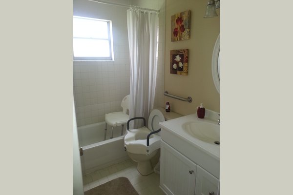The Retreat on Bywood 138008