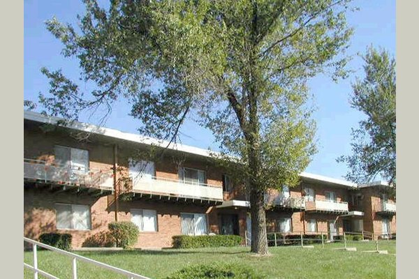Sterling Court, LLC 138607