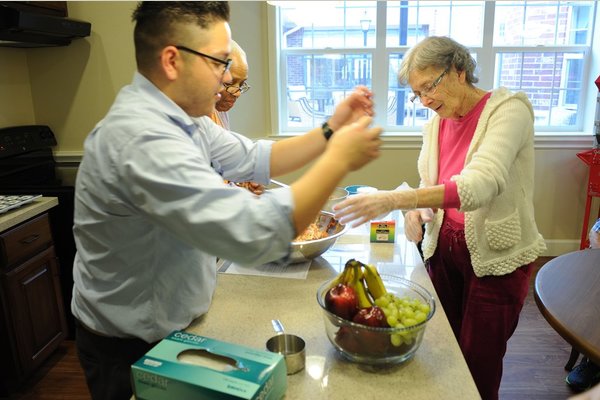 Autumn Leaves of Bolingbrook 150622