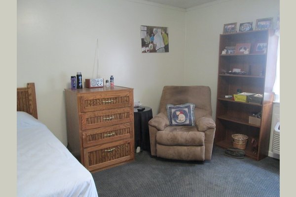 Colonial Lodge 151493
