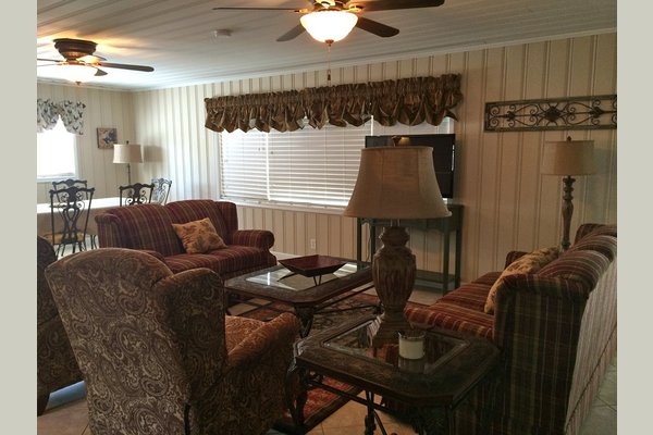 Azalea Oaks Place 151632