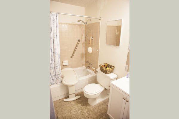 Imperial Senior Suites 157064