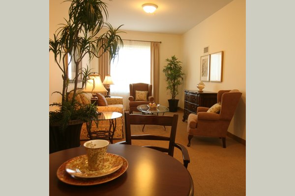 The Roxborough Retirement Residence 158941