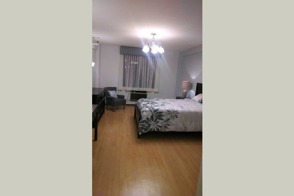 Signature Senior Living 165923