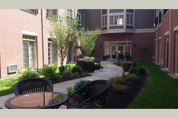 Colonnade Senior Living 166375