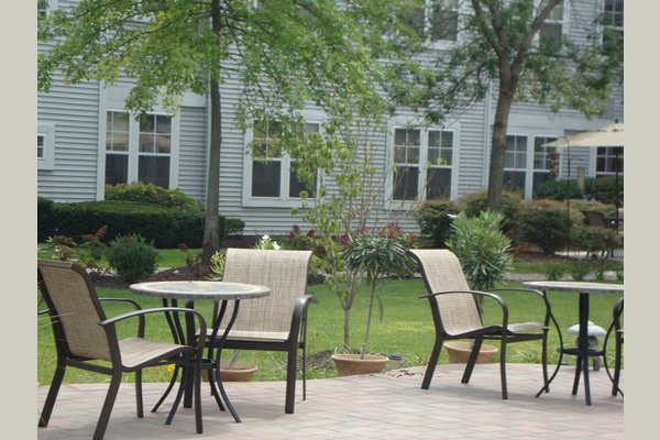 Monmouth Crossing Assisted Living 171913