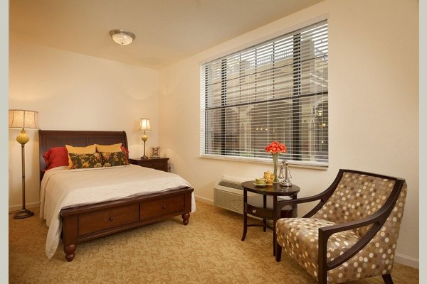 The Valencia at Oakmonte Village 90422