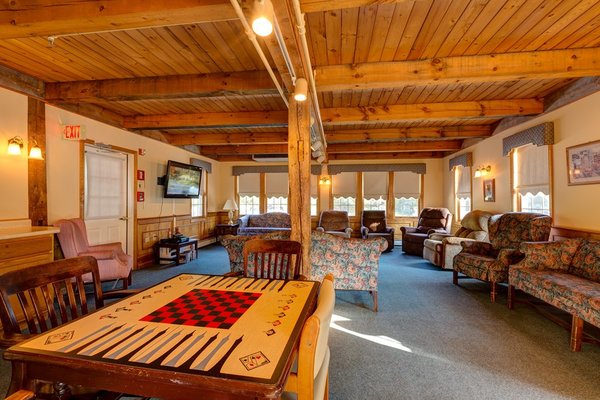 Pine Rock Manor 175968