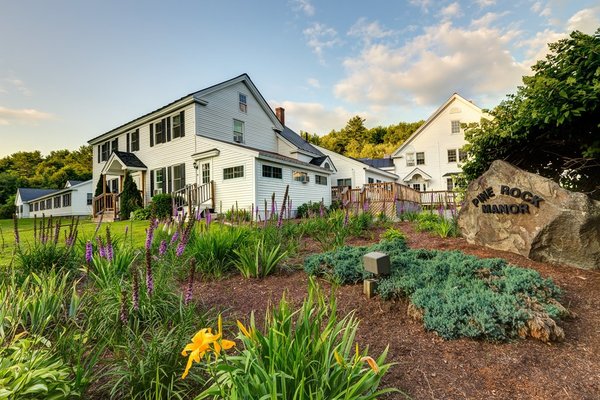 Pine Rock Manor 175960