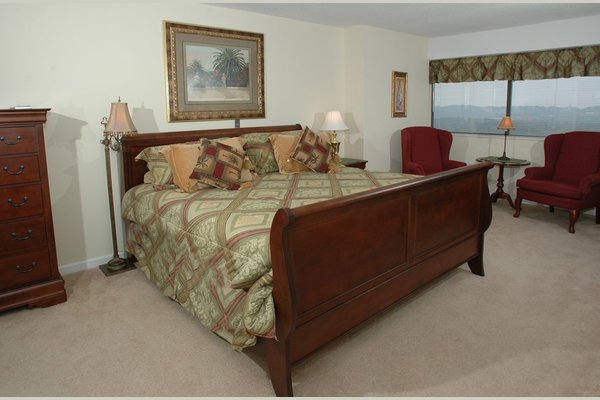 Mount Royal Towers 178739