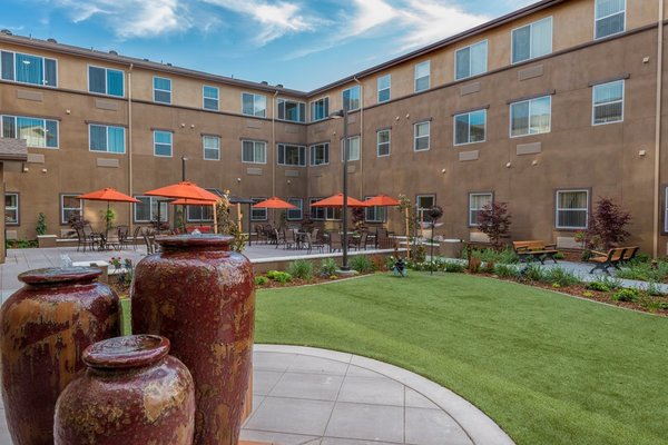 Carlton Plaza of Davis 181556