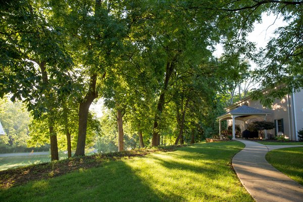 Country Meadows of Wyomissing overlooks the beautiful Tulpehocken Creek. 