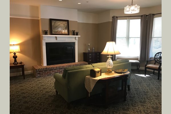 HomeLife on Glynco, Living Room