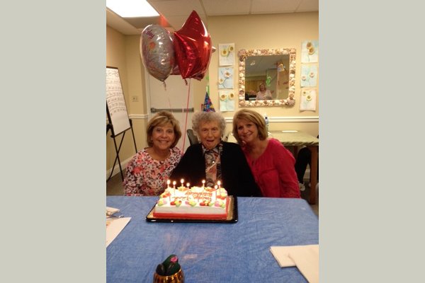 Families bring celebrations to Green Hills Manor at The Heritage. Happy Birthday!