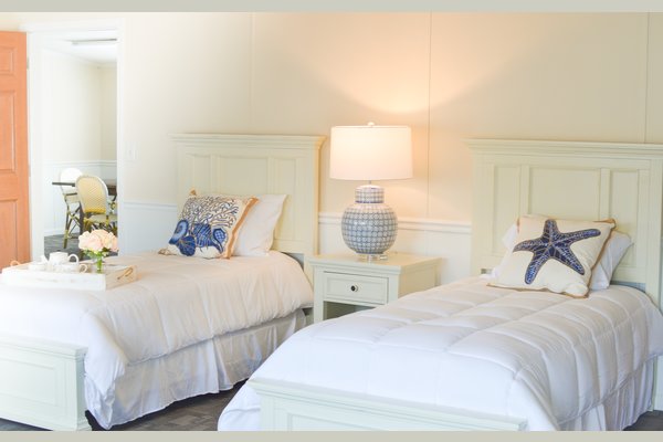 All rooms come fully furnished 