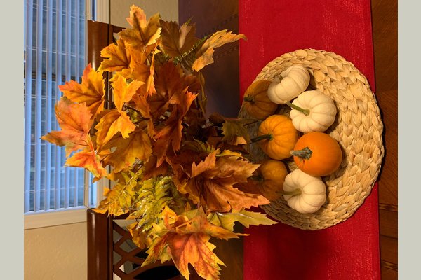 Table top fall decor 2020.