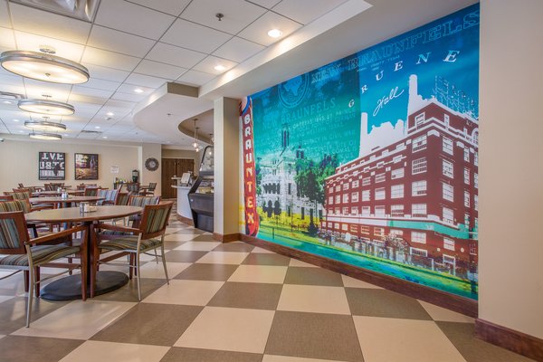 Casual bistro dining, located at the Pinnacle at EdenHill Communities.

Enjoy breakfast, daily specials, and grab-n-go staples.
