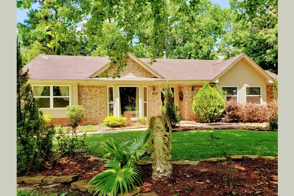 Beautiful one-story building