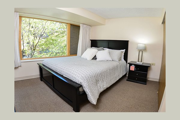 Our spacious one-bedroom apartments are 570 square feet, plenty of room to move about comfortably and get a great night's sleep.