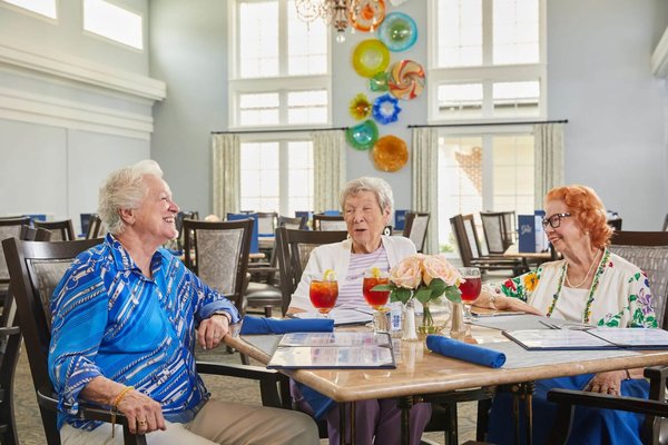 Senior women dining
