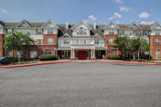 Charter Senior Living at Woodholme Crossing