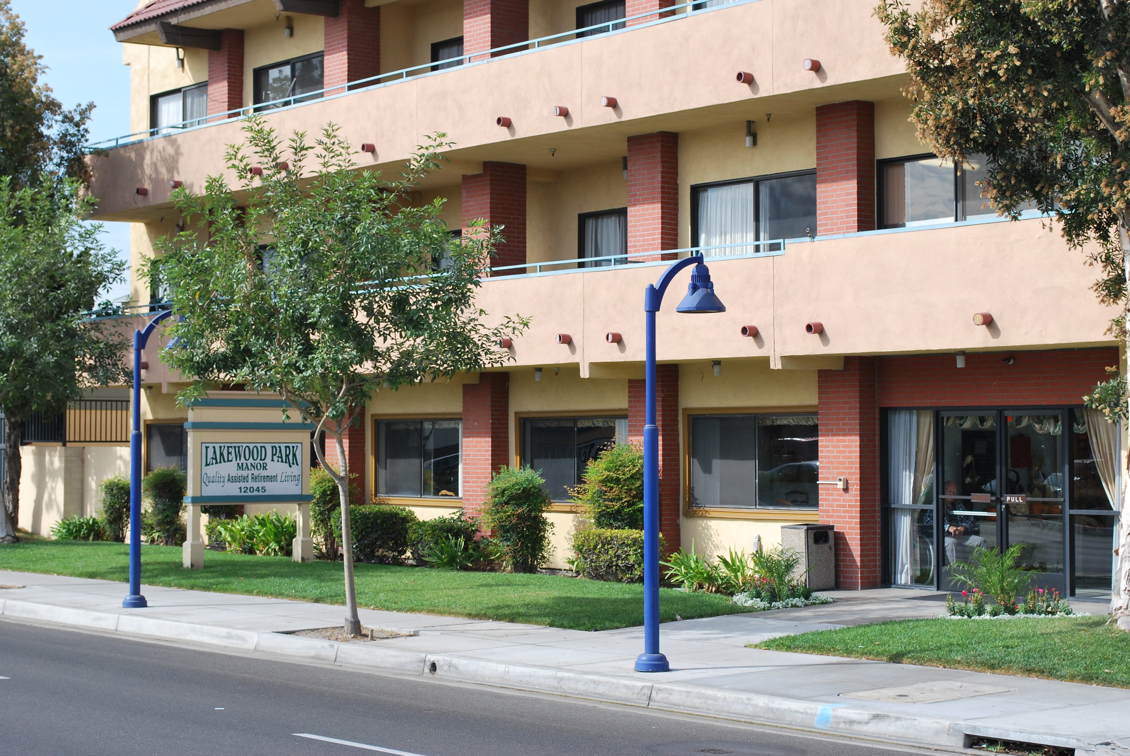 Lakewood Park Manor Downey A Place for Mom